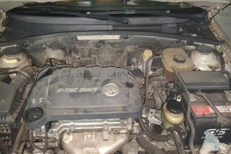 Used Buick Excelle 2013 1.5L Automatic Classic Model Engine Bay
