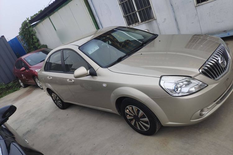 Used Buick Excelle 2013 1.5L Automatic Classic Model Exterior 2
