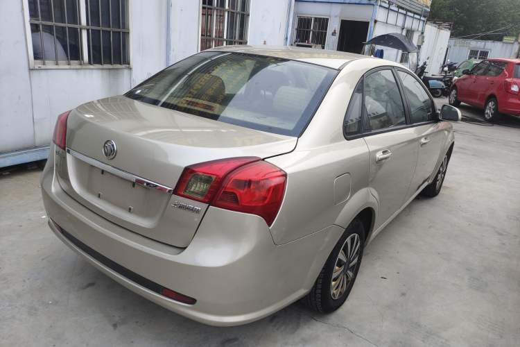Used Buick Excelle 2013 1.5L Automatic Classic Model Exterior 3