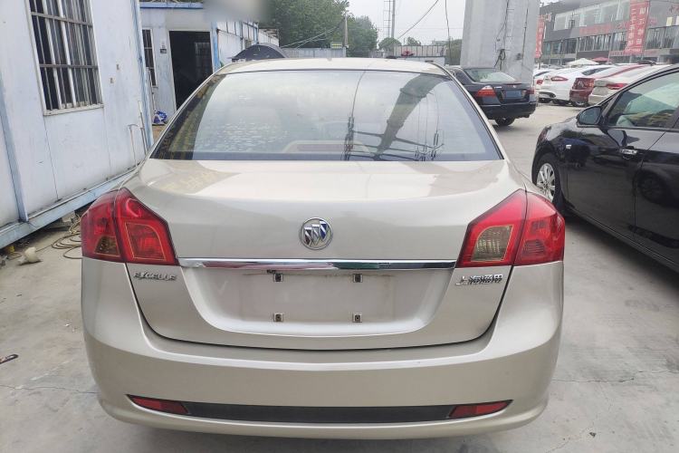 Used Buick Excelle 2013 1.5L Automatic Classic Model Exterior 4
