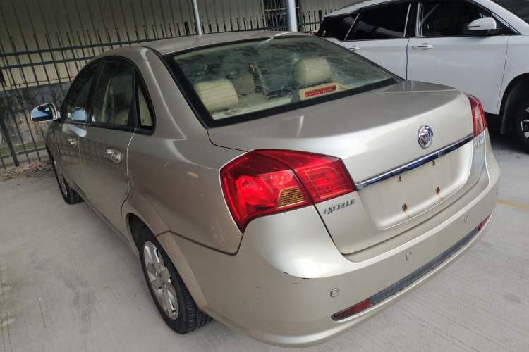 Used Buick Excelle 2013 1.5L Manual Luxury Model Exterior 5