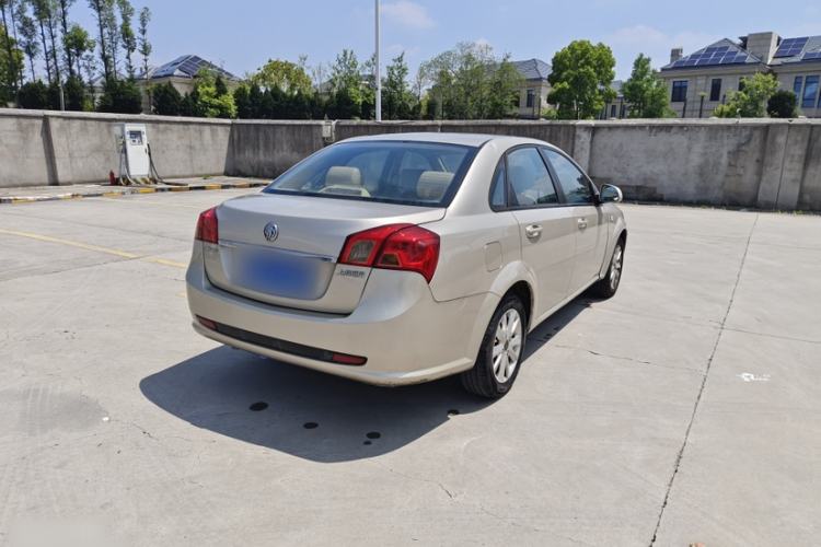 Used Buick Excelle 2013 1.5L Manual Classic Model Exterior 6