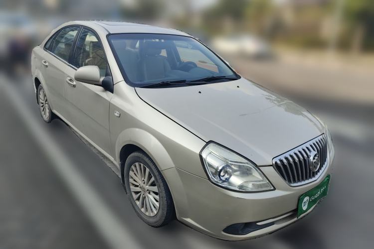 Used Buick Excelle 2013 1.5L Manual Classic Model Front Right 45 Deg