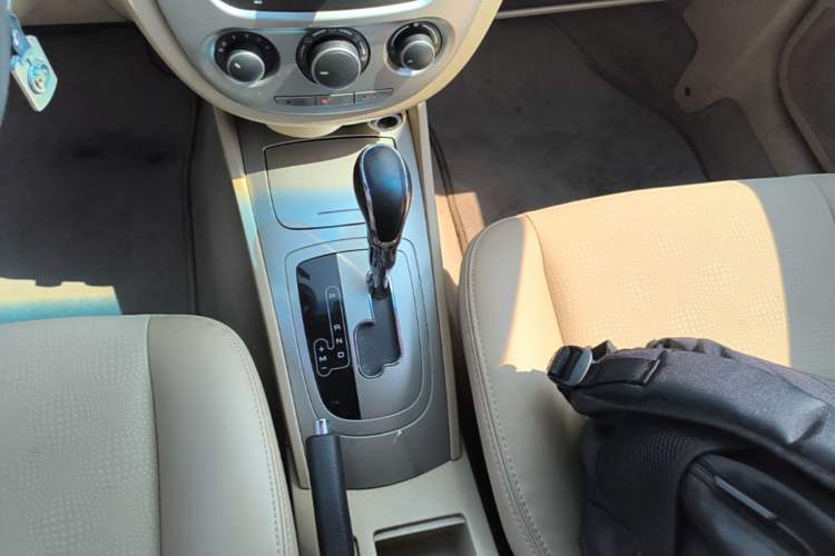 Used Buick Excelle 2013 1.5L Automatic Classic Model Gear Lever