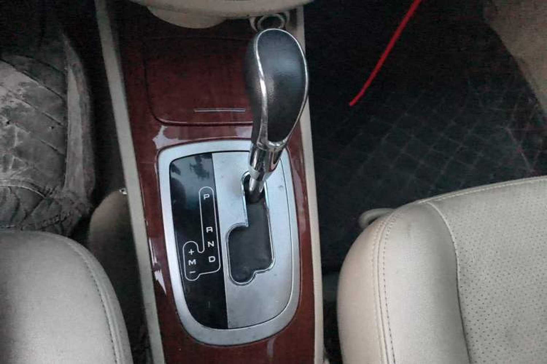 Used Buick Excelle 2013 1.5L Automatic Luxury Model Gear Lever