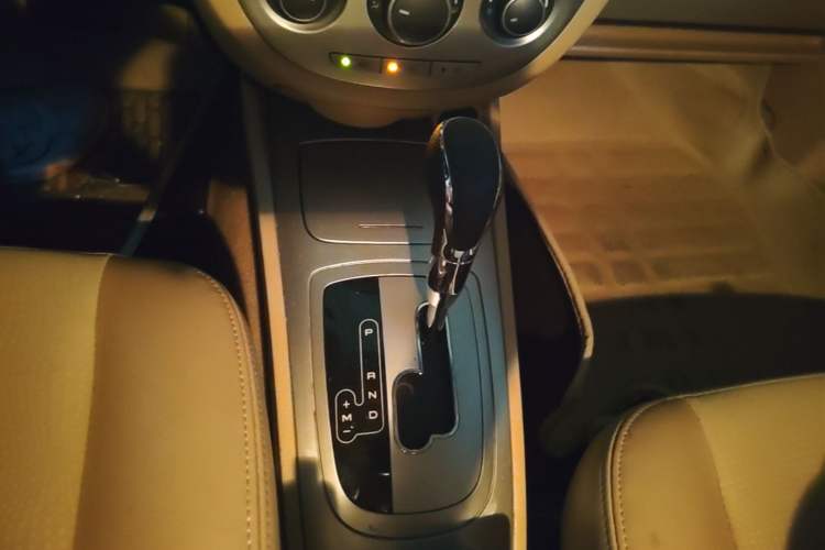 Used Buick Excelle 2013 1.5L Automatic Classic Model Gear Lever