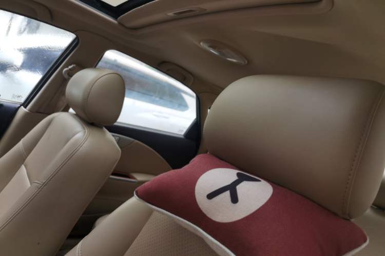 Used Buick Excelle 2013 1.5L Automatic Luxury Model Headliner