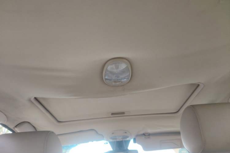 Used Buick Excelle 2013 1.5L Manual Luxury Model Headliner
