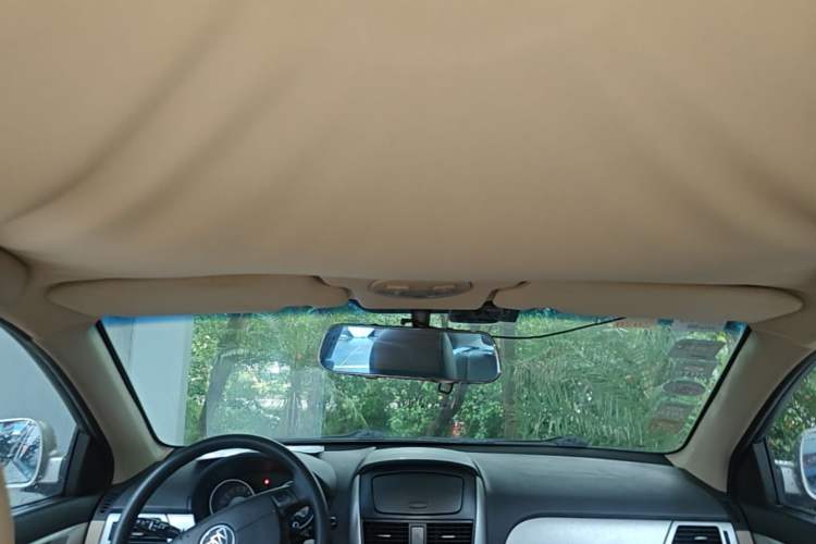 Used Buick Excelle 2013 1.5L Automatic Classic Model Headliner
