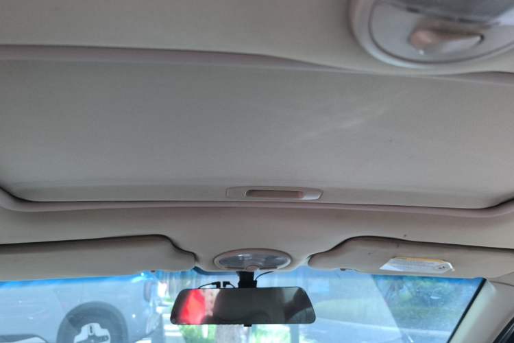 Used Buick Excelle 2013 1.5L Manual Classic Model Headliner