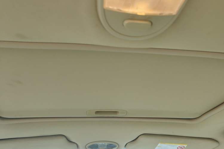 Used Buick Excelle 2013 1.5L Manual Classic Model Headliner