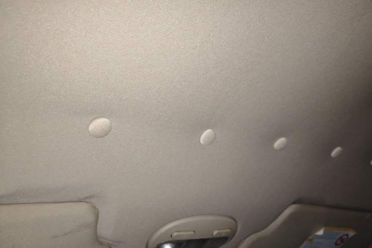 Used Buick Excelle 2013 1.5L Automatic Classic Model Headliner