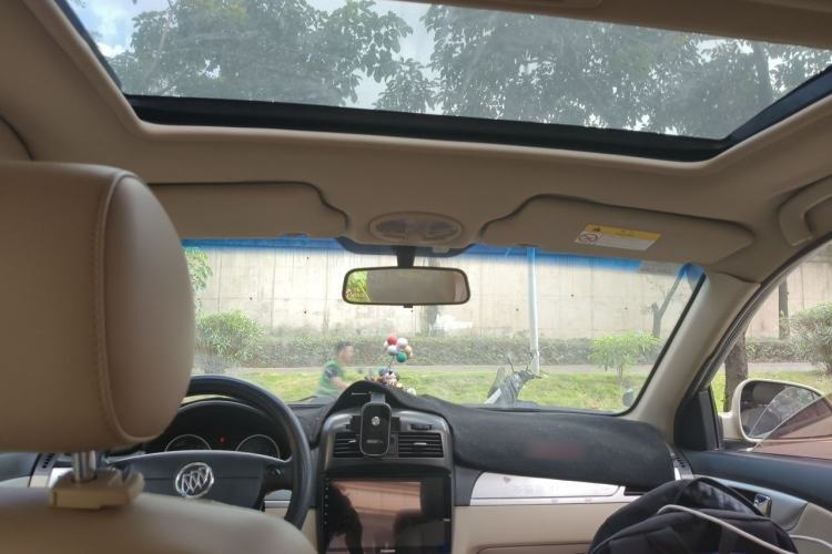 Used Buick Excelle 2013 1.5L Manual Classic Model Headliner