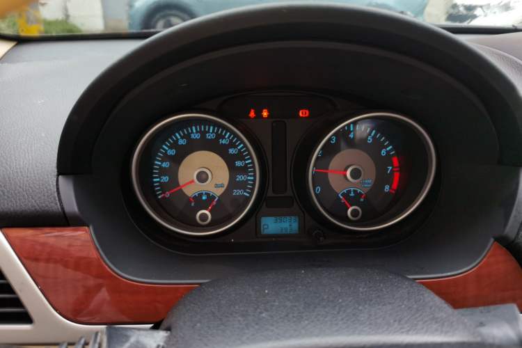 Used Buick Excelle 2013 1.5L Automatic Luxury Model Instrument Cluster
