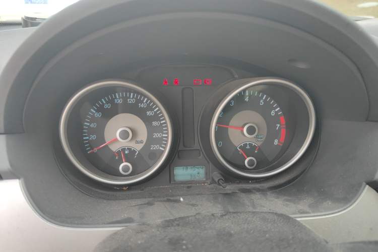 Used Buick Excelle 2013 1.5L Manual Classic Model Instrument Cluster