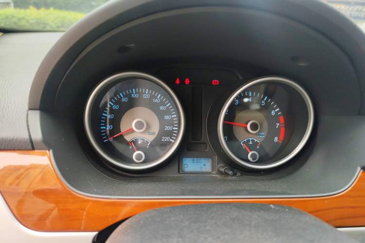 Used Buick Excelle 2013 1.5L Automatic Luxury Model Instrument Cluster