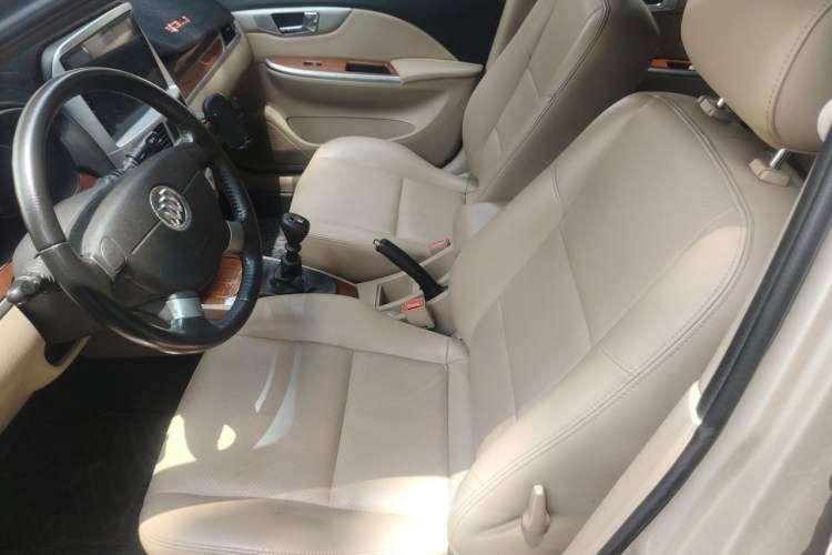Used Buick Excelle 2013 1.5L Manual Luxury Model Left Front Seat