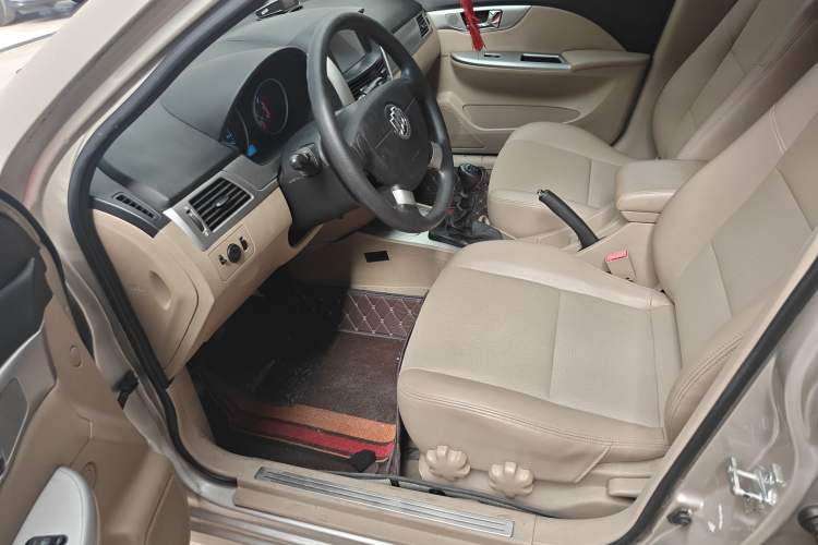 Used Buick Excelle 2013 1.5L Manual Classic Model Left Front Seat