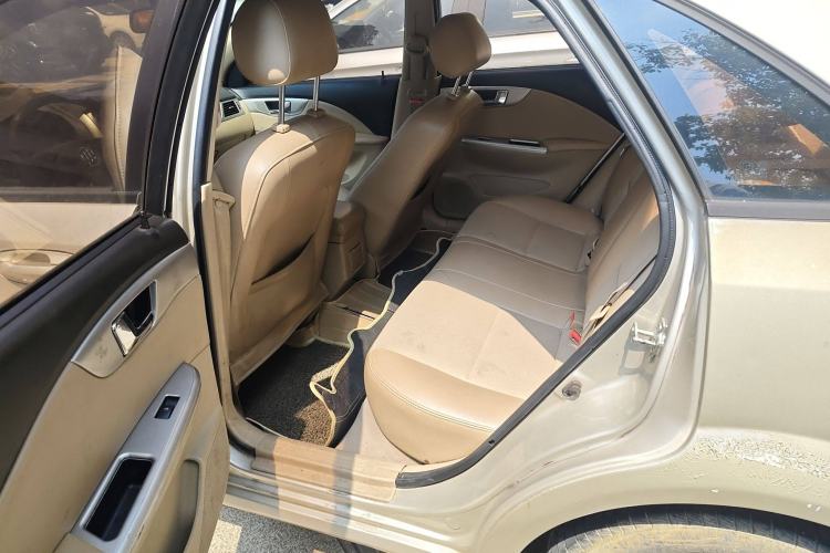 Used Buick Excelle 2013 1.5L Automatic Classic Model Left Rear Seat