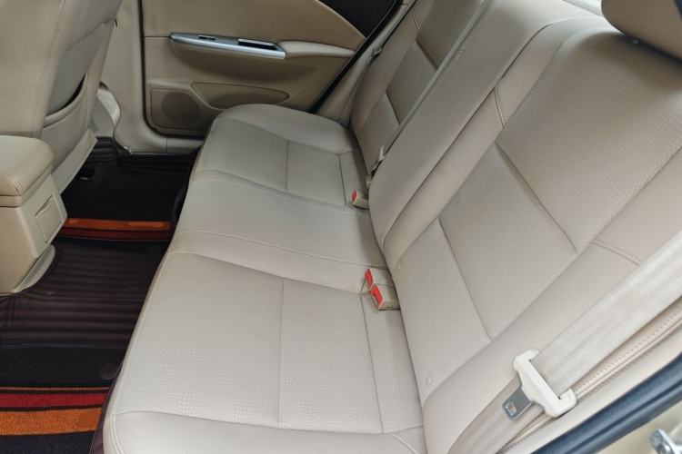 Used Buick Excelle 2013 1.5L Manual Classic Model Left Rear Seat