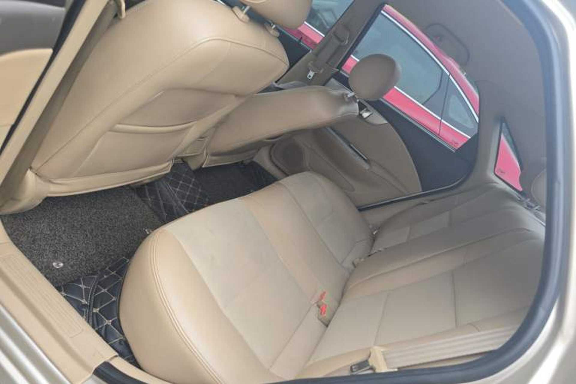 Used Buick Excelle 2013 1.5L Automatic Classic Model Left Rear Seat