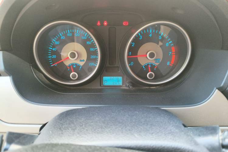 Used Buick Excelle 2013 1.5L Automatic Classic Model Odometer Close Up
