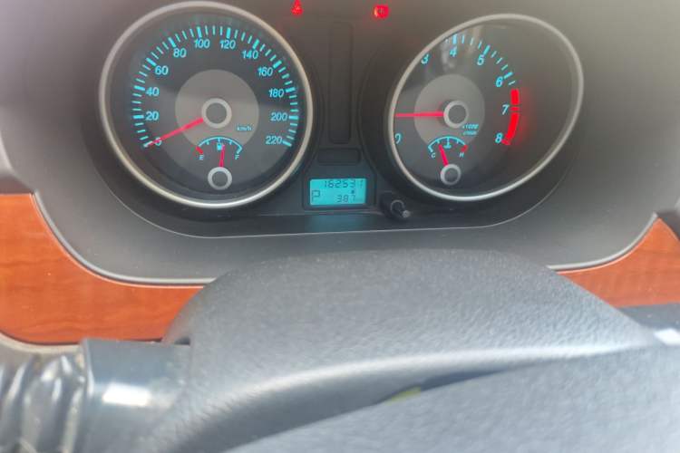 Used Buick Excelle 2013 1.5L Automatic Luxury Model Odometer Close Up