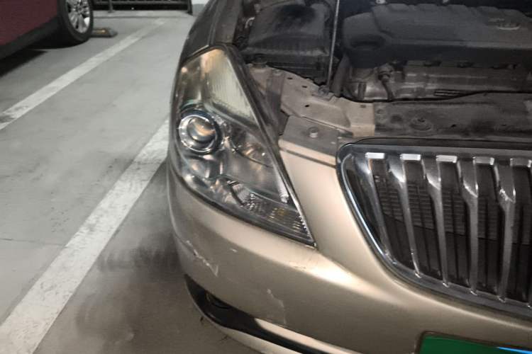 Used Buick Excelle 2013 1.5L Automatic Classic Model Right Front Headlight
