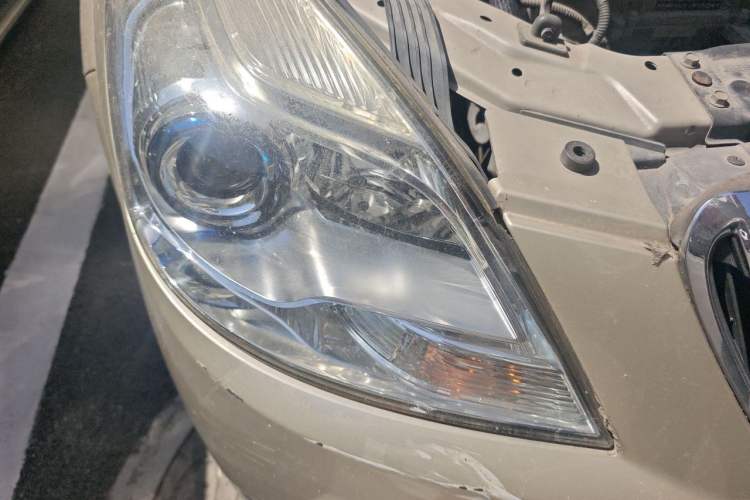 Used Buick Excelle 2013 1.5L Manual Classic Model Right Front Headlight