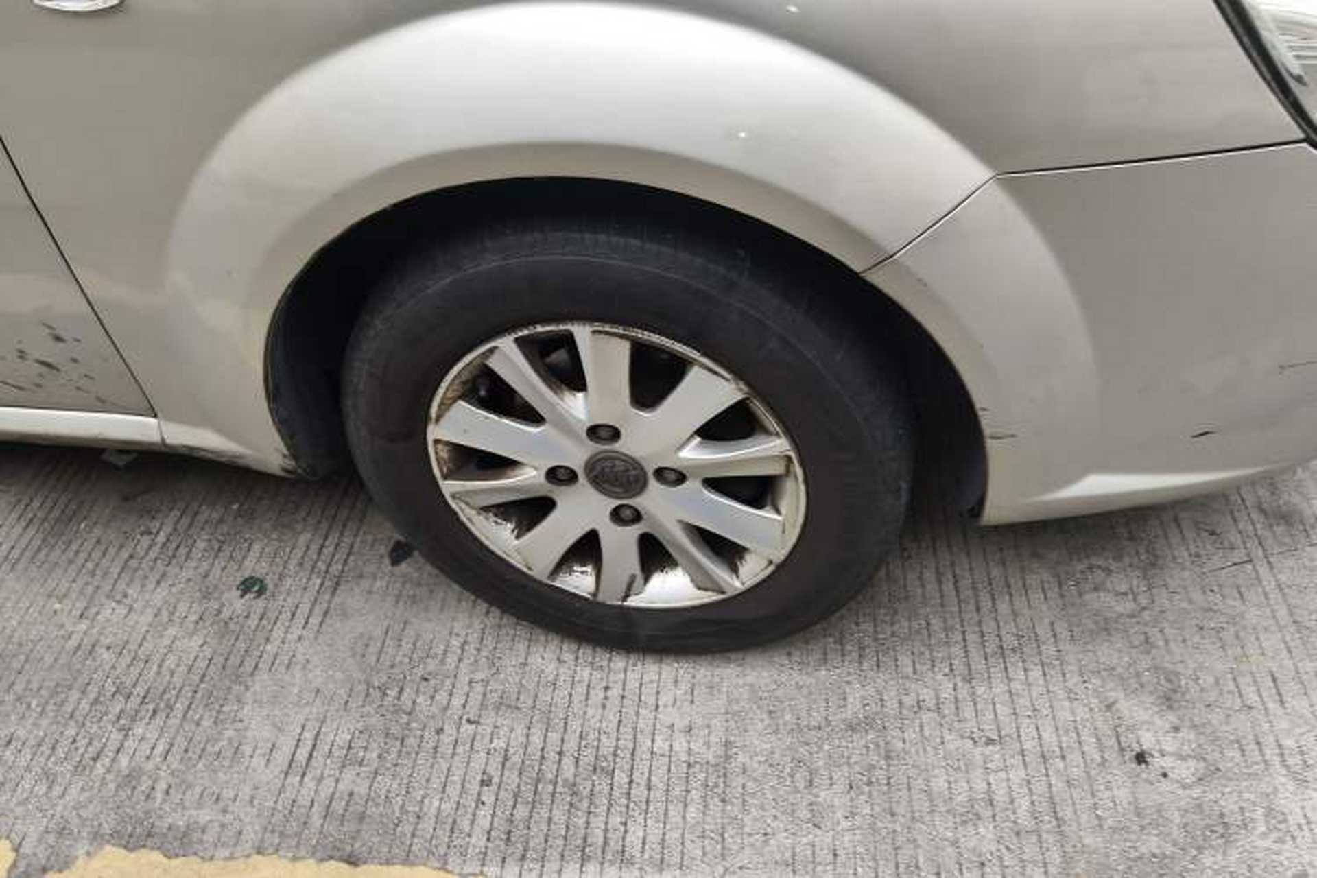 Used Buick Excelle 2013 1.5L Automatic Classic Model Right Front Wheel Hub