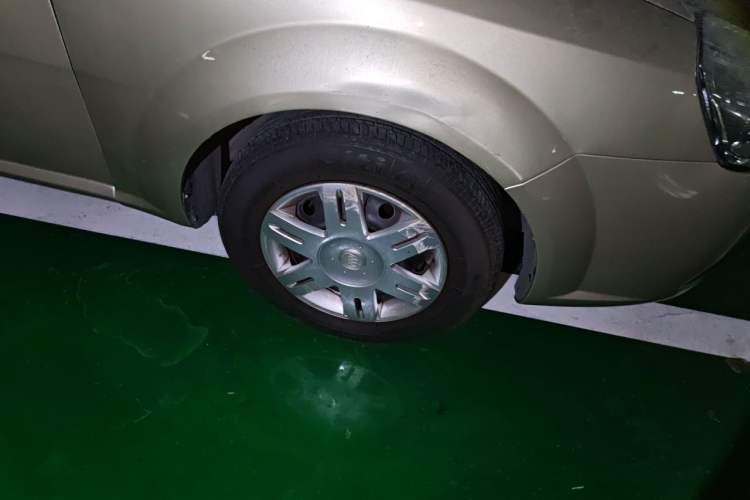 Used Buick Excelle 2013 1.5L Automatic Classic Model Right Front Wheel Hub