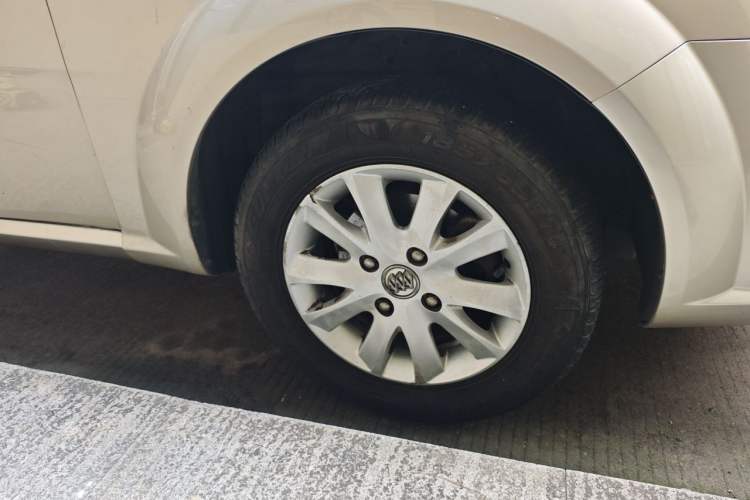 Used Buick Excelle 2013 1.5L Manual Classic Model Right Front Wheel Hub