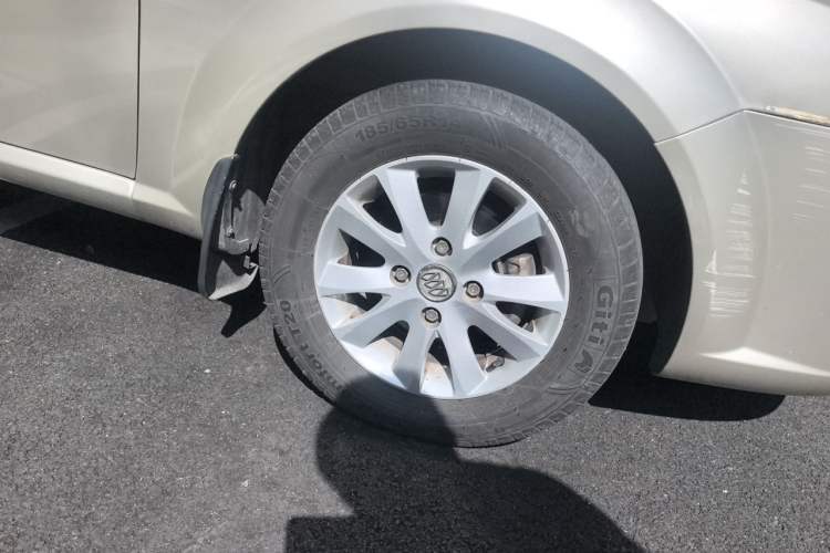 Used Buick Excelle 2013 1.5L Manual Classic Model Right Front Wheel Hub
