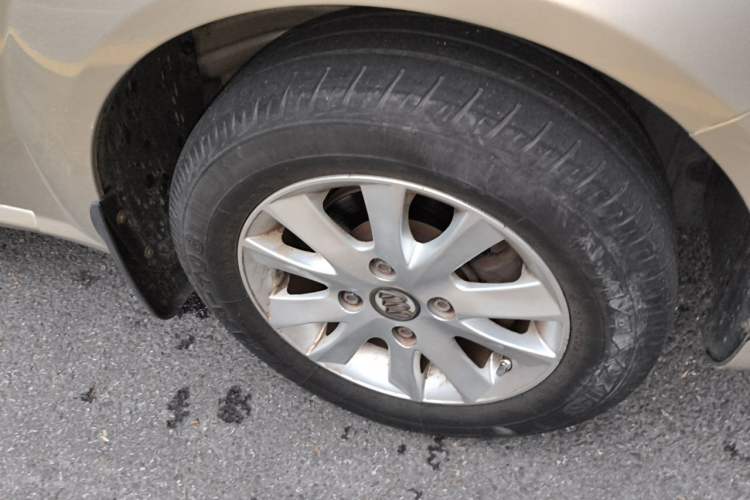 Used Buick Excelle 2013 1.5L Manual Classic Model Right Front Wheel Hub