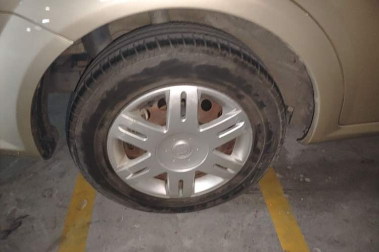 Used Buick Excelle 2013 1.5L Automatic Classic Model Right Rear Wheel Hub