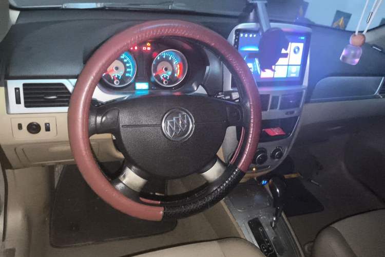 Used Buick Excelle 2013 1.5L Automatic Classic Model Steering Wheel