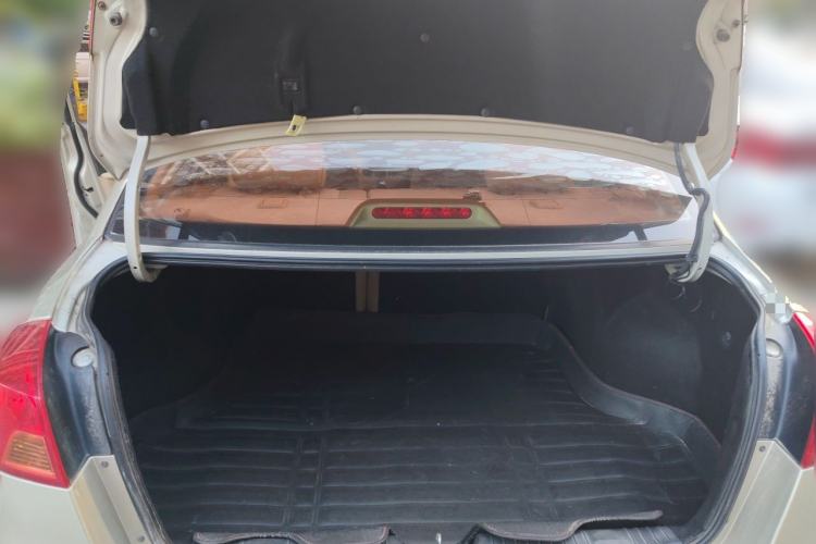 Used Buick Excelle 2013 1.5L Manual Classic Model Trunk
