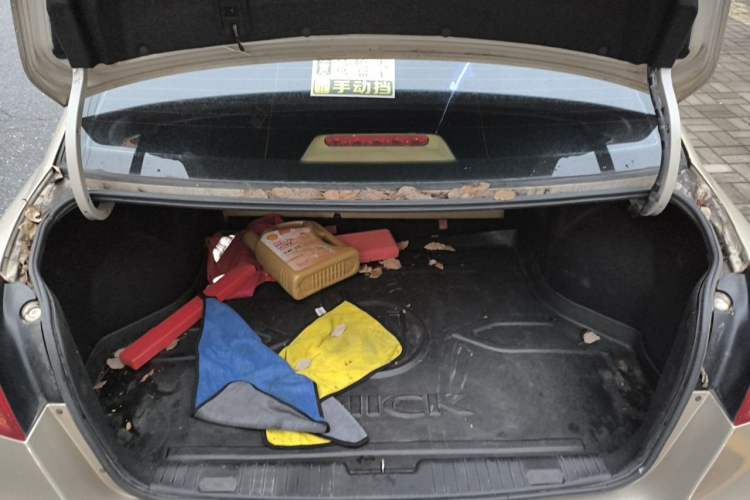 Used Buick Excelle 2013 1.5L Manual Classic Model Trunk