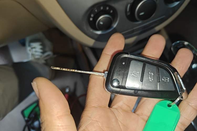 Used Buick Excelle 2013 1.5L Automatic Classic Model Vehicle Key