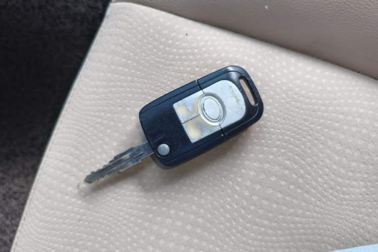 Used Buick Excelle 2013 1.5L Manual Classic Model Vehicle Key