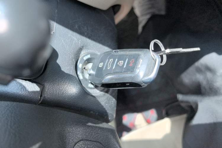 Used Buick Excelle 2013 1.5L Manual Classic Model Vehicle Key