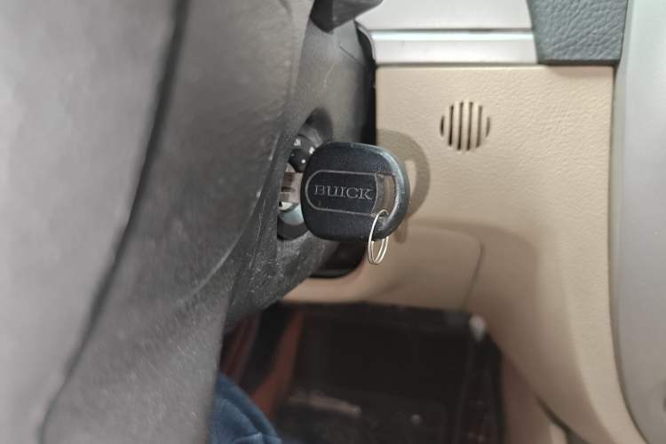 Used Buick Excelle 2013 1.5L Manual Classic Model Vehicle Key