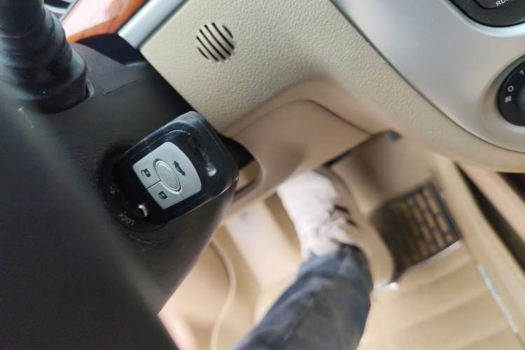 Used Buick Excelle 2013 1.5L Automatic Luxury Model Vehicle Key