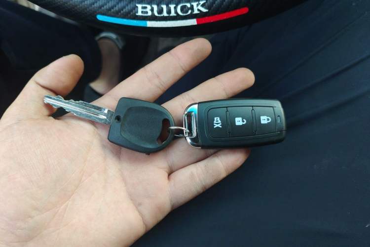 Used Buick Excelle 2013 1.5L Manual Classic Model Vehicle Key