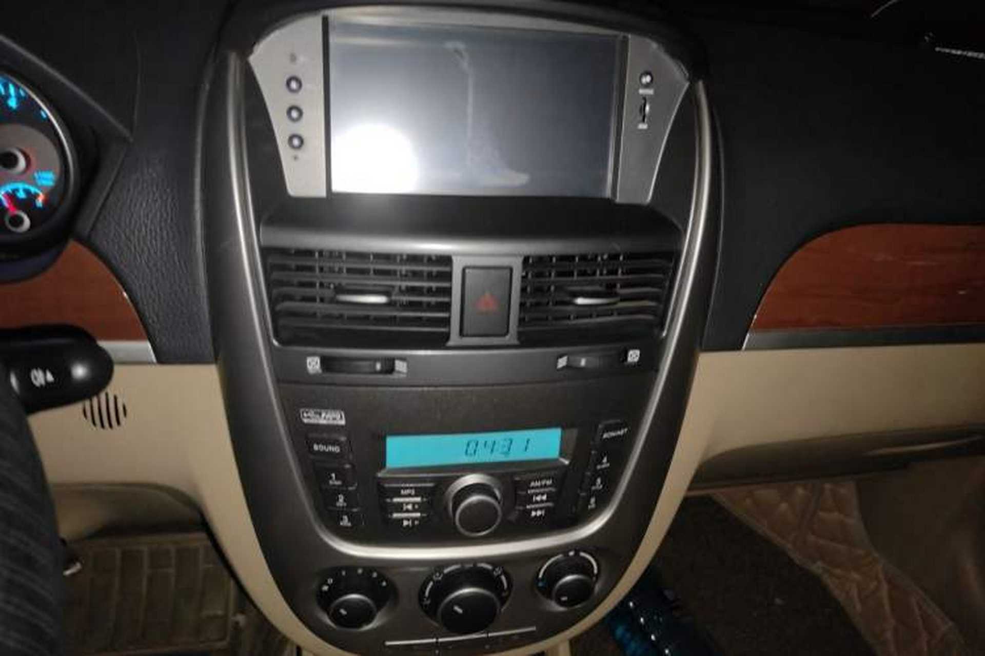 Used Buick Excelle 2013 1.5L Manual Luxury Model Audio And AC Panel