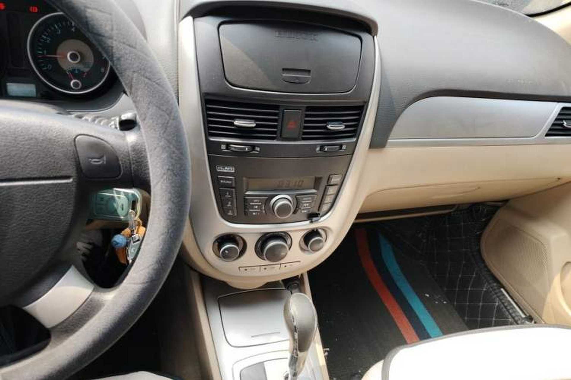 Used Buick Excelle 2013 1.5L Automatic Classic Model Audio And AC Panel