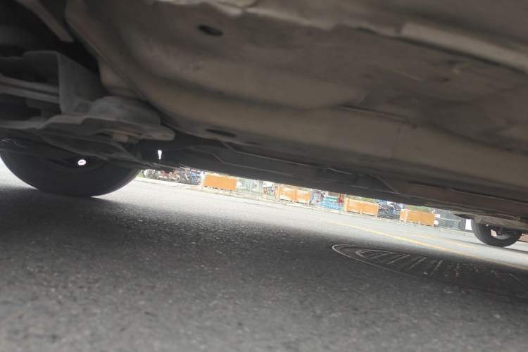 Used Buick Excelle 2013 1.5L Manual Classic Model Chassis Front Left