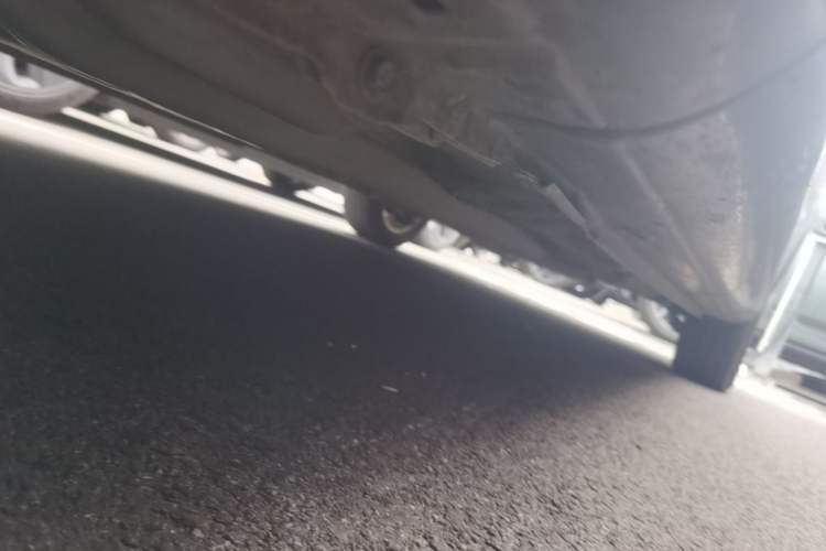 Used Buick Excelle 2013 1.5L Automatic Classic Model Chassis Front Left