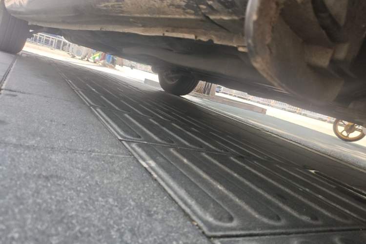 Used Buick Excelle 2013 1.5L Manual Classic Model Chassis Front Right
