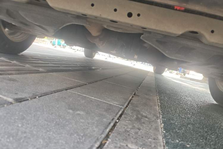 Used Buick Excelle 2013 1.5L Manual Classic Model Chassis Front